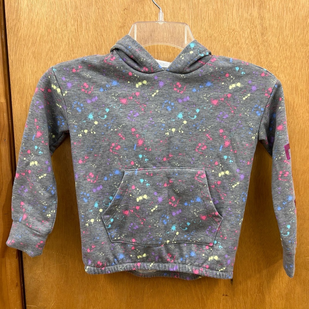 The Children’s Place “LOVE” Kids Paint Splattered Patterned Grey Hoodie Sz 4(XS)